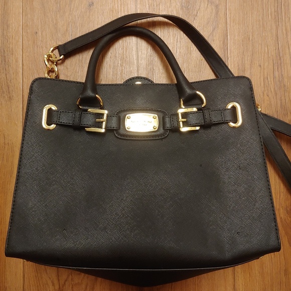 Michael kors purse /crossbody - Picture 2 of 7